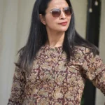Women Paisley Print Straight Kurta Set